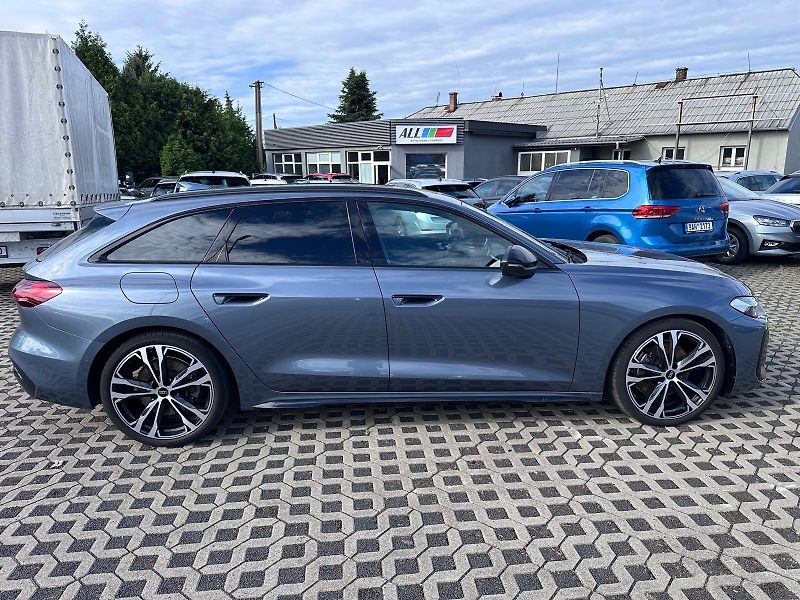 Audi A5 2,0 TDI Quattro S-LINE - fotka 3 z 17