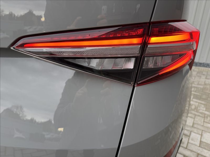 Škoda Kodiaq 1,5 TSI DSG Style Exclusive ČR - fotka 17 z 50