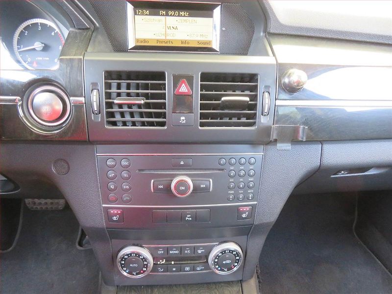 Mercedes-Benz GLK (2011) 220 CDI, 4X4, Automat, Xenony - fotka 12 z 16