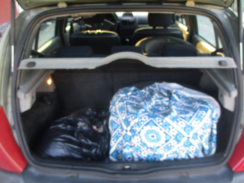 Renault Clio 1.2i ČR +sada kol - fotka 11 z 23