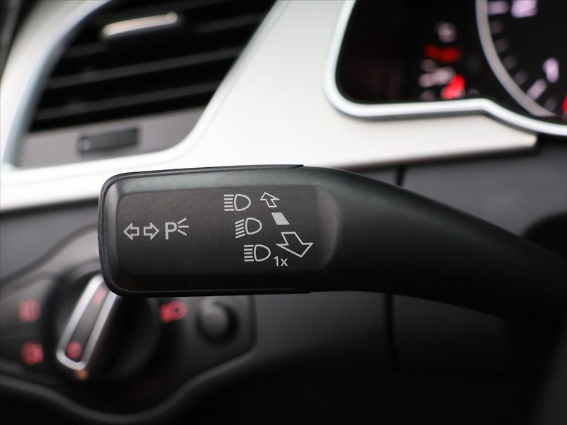 Audi A5 3,0 TDI 176kW quattro S-line - fotka 26 z 41
