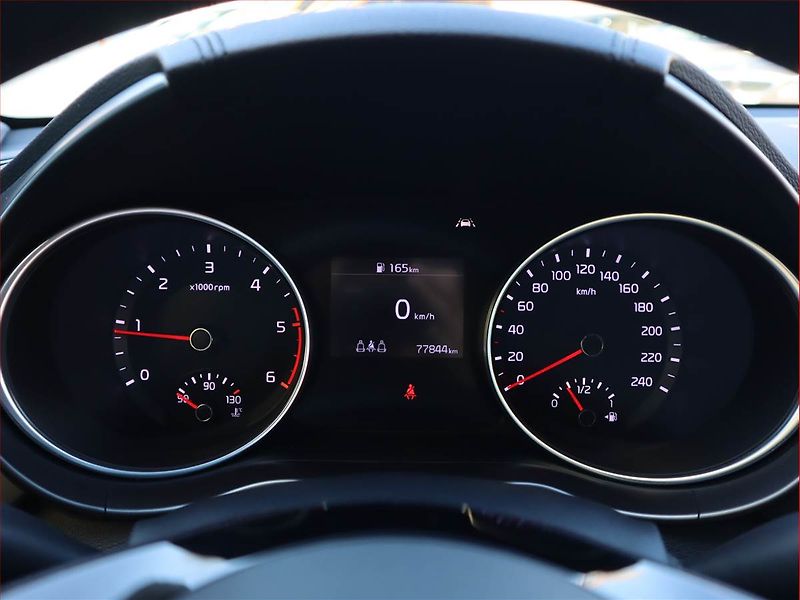 Kia Ceed (2019) 1.6 CRDi, Serv.kniha, Tempomat - fotka 11 z 17