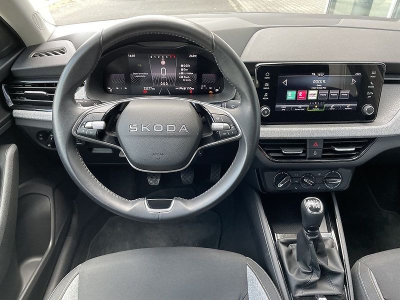 Škoda Scala Selection 1.0 TSI 85 kW - fotka 9 z 11