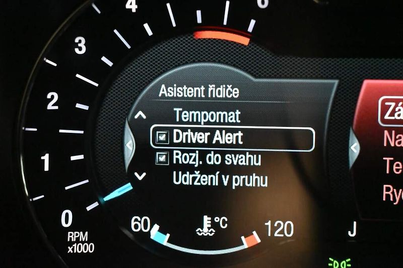 Ford Mondeo (2020) 2.0 ST-LINE LED SONY ACC Kamer - fotka 21 z 41