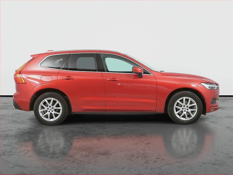 Volvo XC60 (2018) Momentum D4 AWD, 4x4, AUTOMAT - fotka 6 z 23