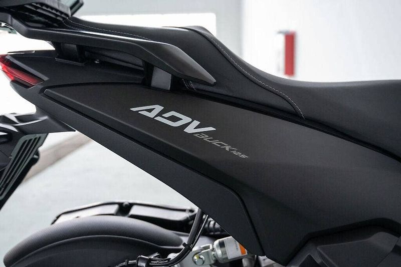 Linhai (2025) SCOOTER BUCK 125 ADV E5 - fotka 6 z 7