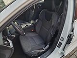 Volvo V60 B4 FWD Momentum Pro,ČR,1.Maj. - náhled 36