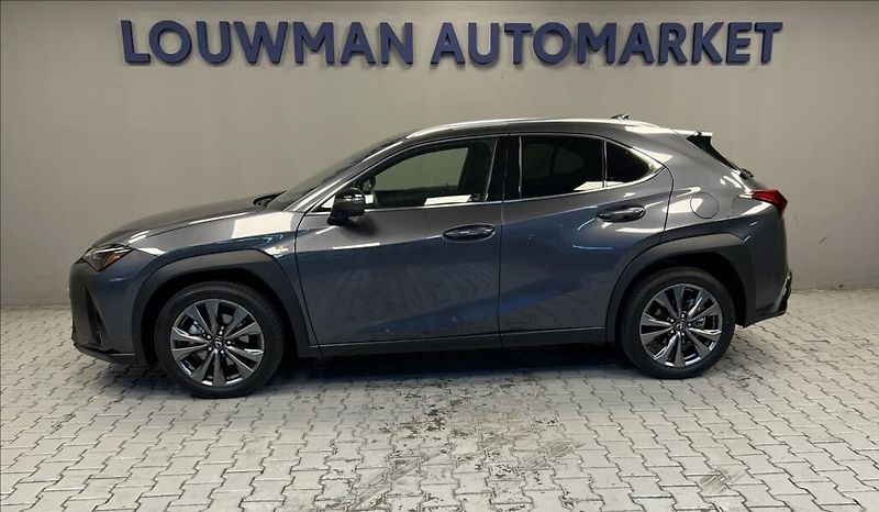 Lexus UX 300h 300h 2,0 HEV F SPORT DESIGN - fotka 3 z 14