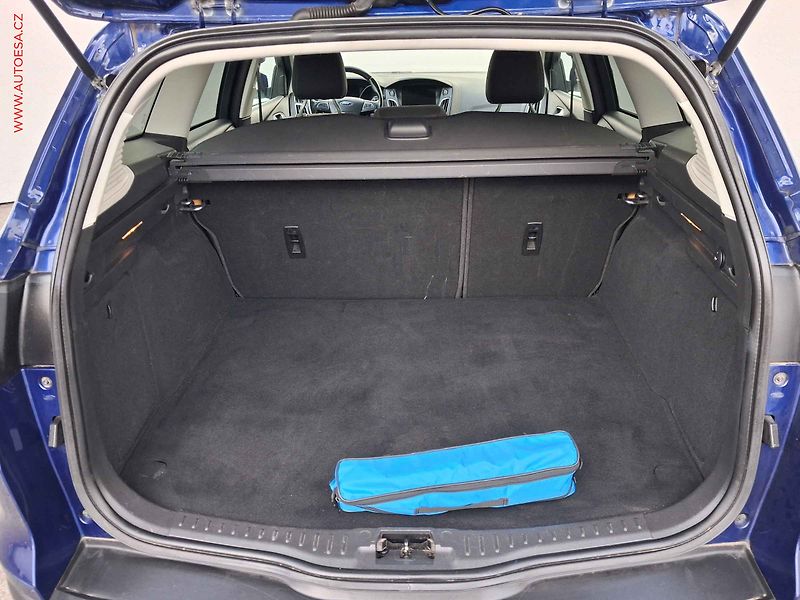 Ford Focus (2018) 1.5TDCI, 2.maj,ČR, navi - fotka 7 z 18