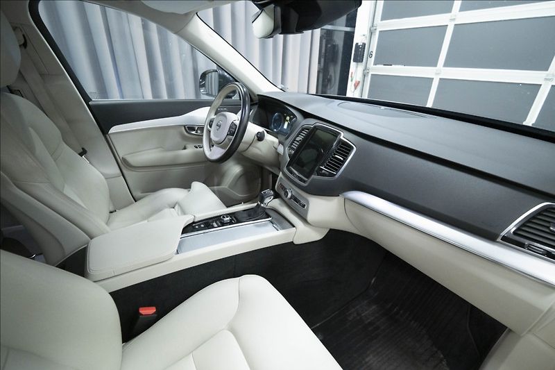 Volvo XC90 2,0 D5 AWD 1. MAJITEL ČR TAŽNÉ - fotka 6 z 44