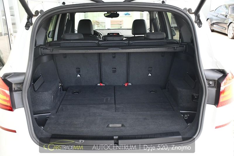 BMW Řada 2 216d GRAN TOURER 1M ČR TAŽNÉ - fotka 47 z 54