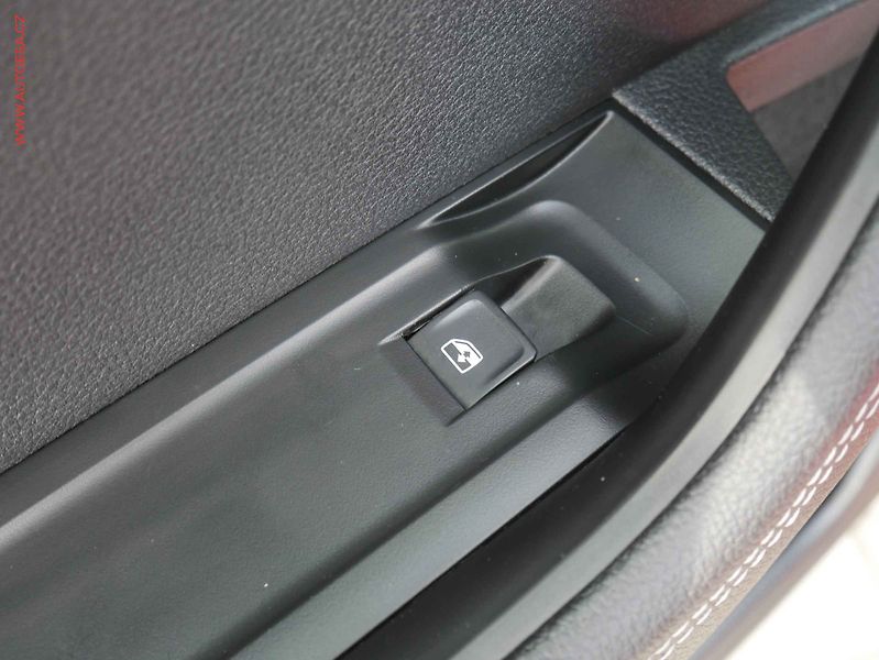 Škoda Superb (2022) 1.5 TSI, ČR, Style, LED - fotka 12 z 21