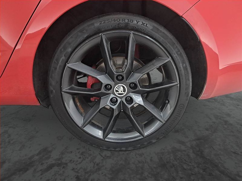 Škoda Octavia (2017) RS 2.0 TDI, Kůže, Navi - fotka 15 z 18