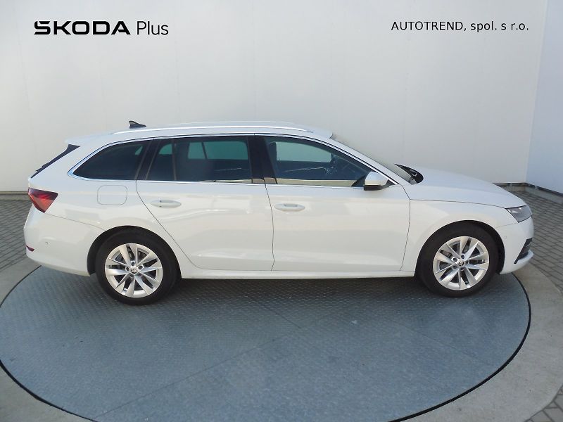Škoda Octavia (2023) Combi Style 2,0 TDI 110kW DSG - fotka 29 z 30
