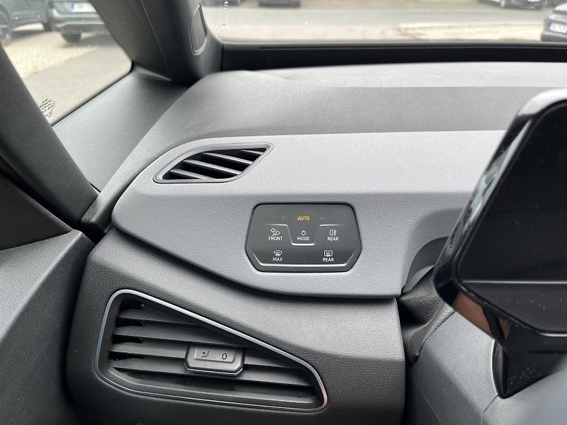 Volkswagen ID.3 (2022) ProPerform 150kW 58kWh - fotka 16 z 22
