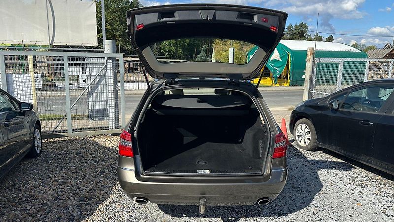 Mercedes-Benz Třídy E (2010) 350CDI 170kW *4M*Avantgarde* - fotka 22 z 24