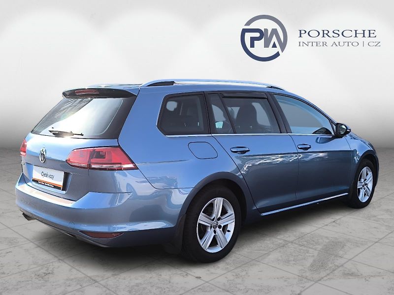 Volkswagen Golf 2.0 TDi 4x4 - fotka 2 z 25