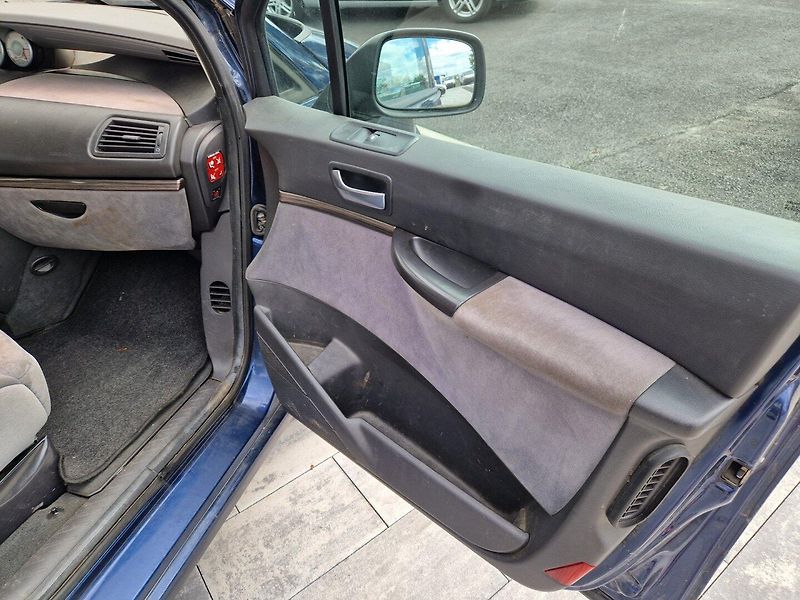Citroën C8 (2007) 2,0 i 103 KW LPG 7Míst - fotka 15 z 25