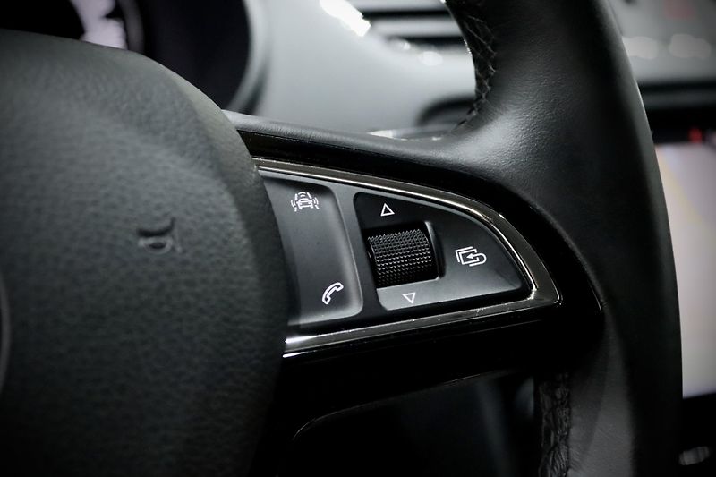 Škoda Octavia 3 FL Combi 1.4 TSI 110 kW - fotka 23 z 31