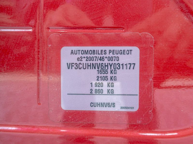 Peugeot 2008 (2017) ČR 1.2T 81KW – 88.359KM - fotka 41 z 41