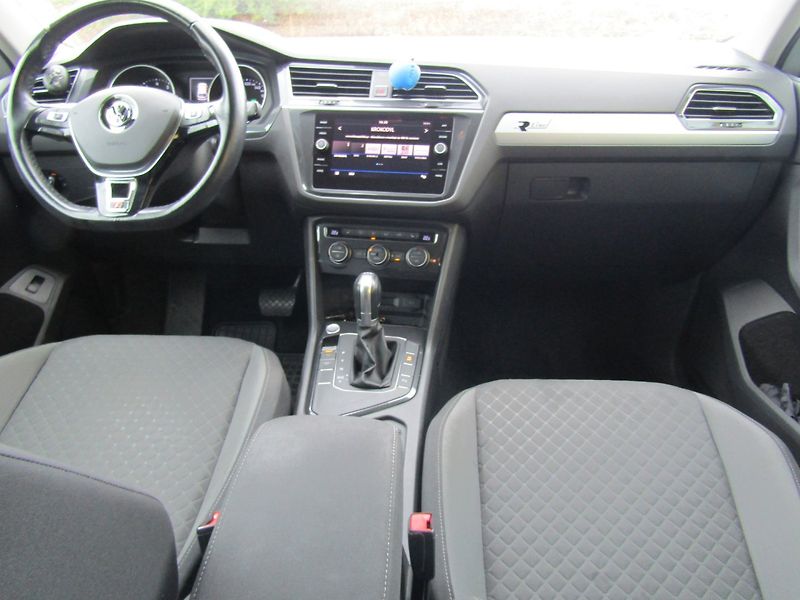 Volkswagen Tiguan (2017) 1.4 TSI 110kW DSG R-Line - fotka 15 z 43