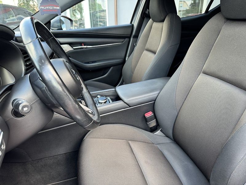 Mazda 3 (2019) 2.0i G122 LED Navi Bose Kamera - fotka 29 z 50