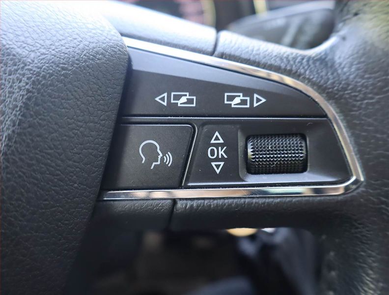 Seat Leon (2013) 1.2 TSI, Tempomat - fotka 16 z 20
