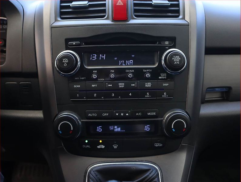 Honda CR-V (2009) 2.0 i, 4X4, Serv.kniha - fotka 12 z 17