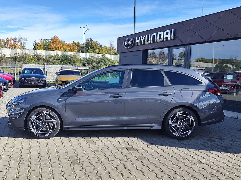 Hyundai i30 1.5 T-GDI/103kW N-Line DCT - fotka 8 z 35