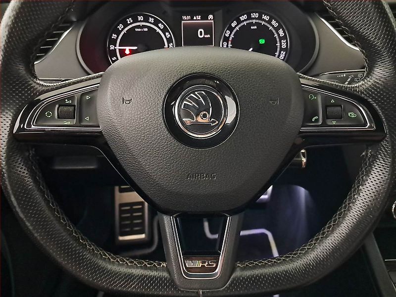 Škoda Octavia (2015) RS 2.0 TDI, Automat, Navi - fotka 18 z 24