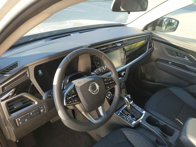 KGM Korando 1.5T, SMART,2WD, AT, SKLADEM - fotka 14 z 28