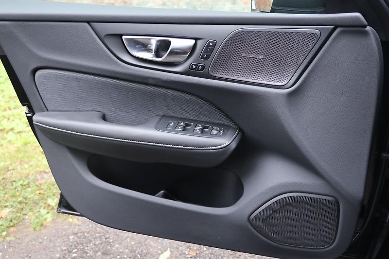 Volvo S60 (2022)  Polestar Engineered T8 AWD  - fotka 18 z 22
