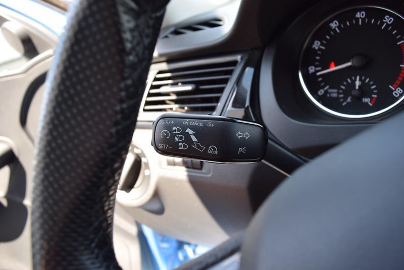 Škoda Rapid (2016) 1.2TSI 81kw AMBITION PANO OPS  - fotka 31 z 45