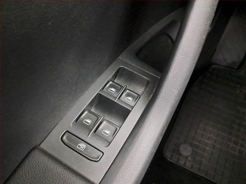Škoda Octavia (2013) Style 1.6 TDI, Tempomat - fotka 15 z 15