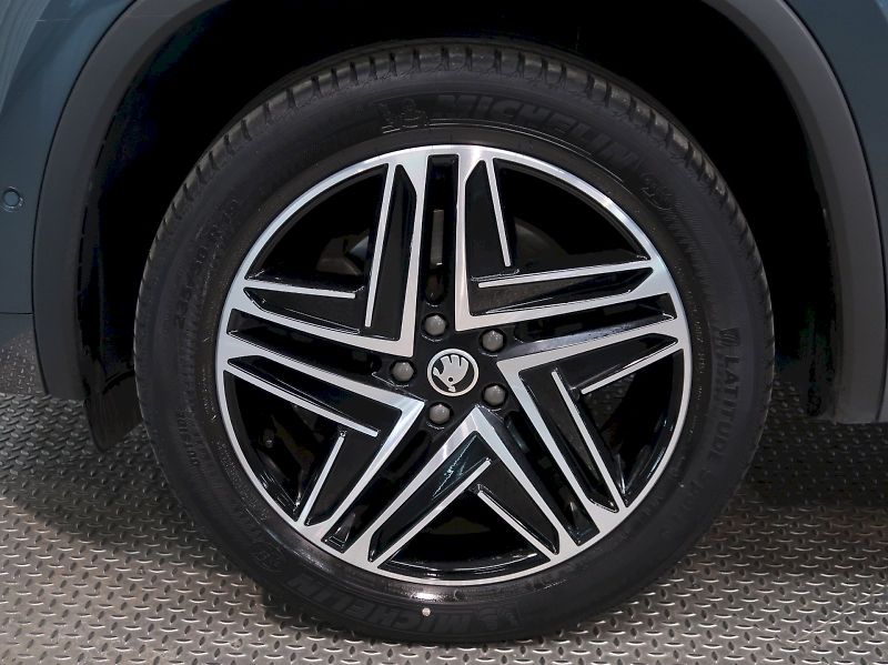 Škoda Kodiaq (2020) LAURIN&KLEMENT 2.0TSI 140KW 4x - fotka 12 z 47