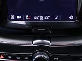 Volvo XC60 2,0 B5 173kW AWD Plus Dark CZ - náhled 22