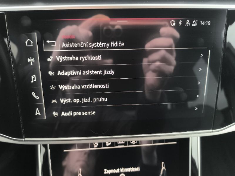 Audi Q7 3.0TDi S-Line - fotka 19 z 25