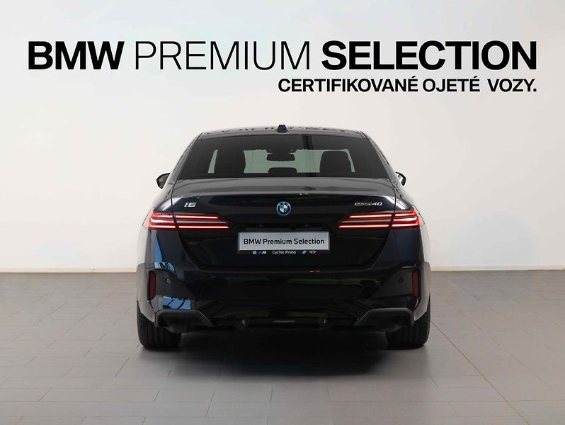 BMW i5 eDrive40 - fotka 4 z 22