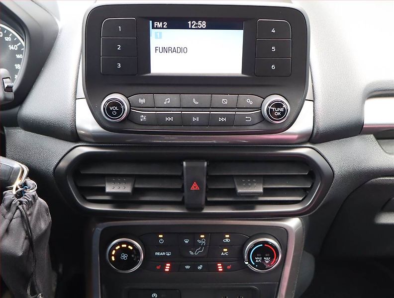 Ford EcoSport (2019) 1.0 EcoBoost, Serv.kniha - fotka 12 z 20