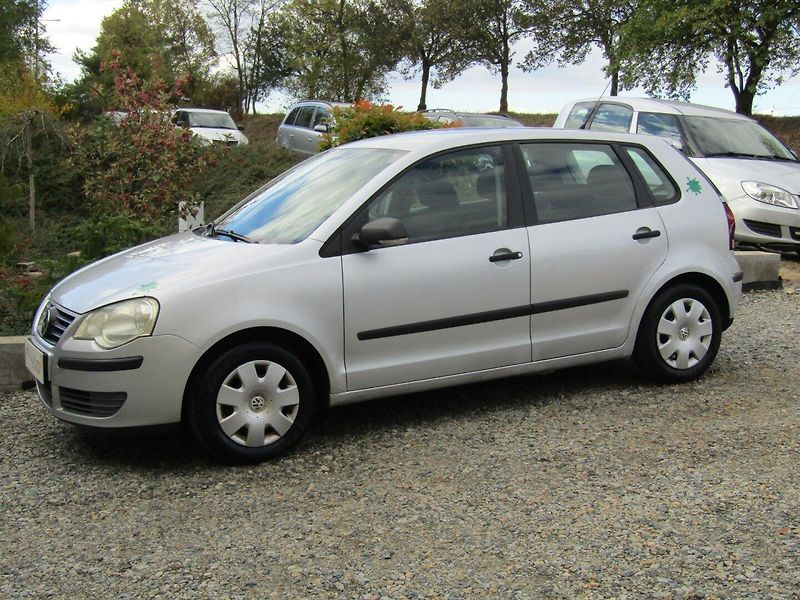 Volkswagen Polo (2006) 1.4 I 55kW  ZIMNÍ PNEU  1.MAJI - fotka 2 z 38