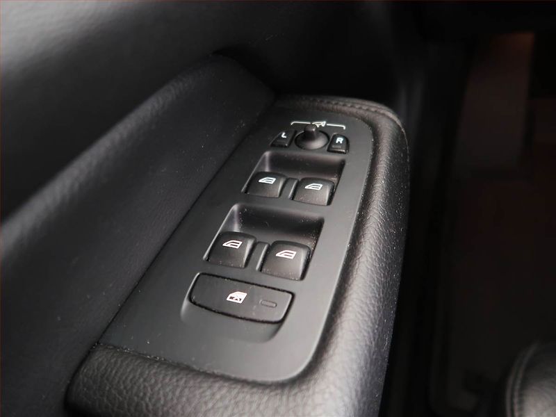 Volvo XC60 (2019) Summum B5 AWD - fotka 16 z 22