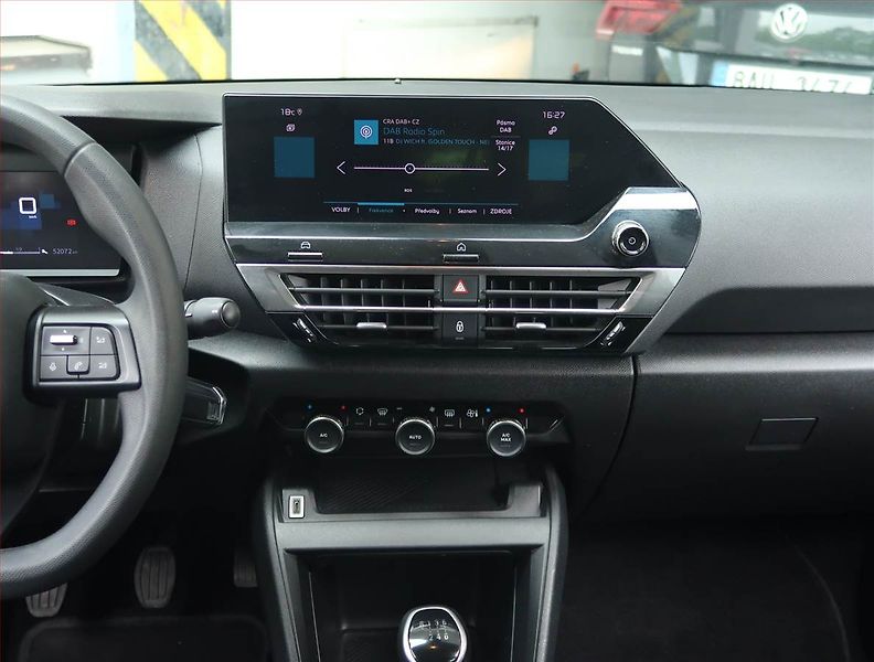 Citroën C4 (2021) 1.2 PureTech, Navi, Tempomat - fotka 12 z 18
