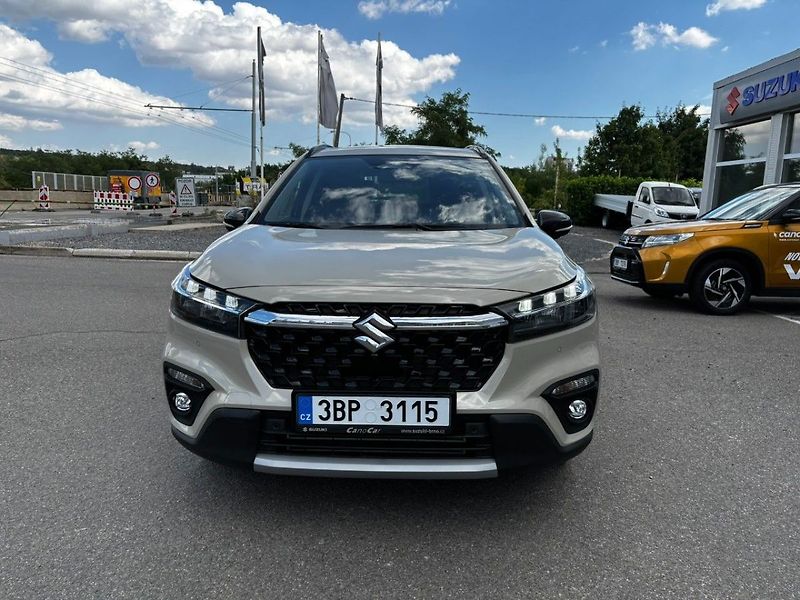 Suzuki S-Cross 4x4 Black Edition - fotka 2 z 12