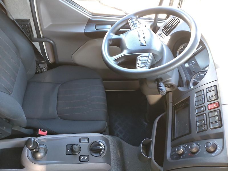 DAF LF (2019) 290-16t-18EP-Čelo-Lůžko - fotka 15 z 24