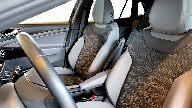 Volkswagen ID.4 Pro Performance 360 Taž IQ.Lig - fotka 7 z 16