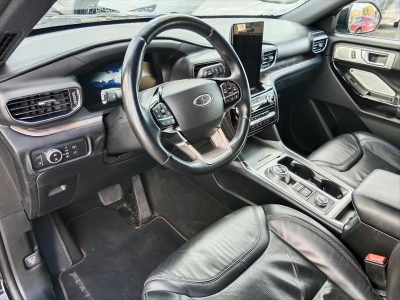 Ford Explorer 3,0 V6 EcoBoost PHEV  PLATINUM - fotka 9 z 19