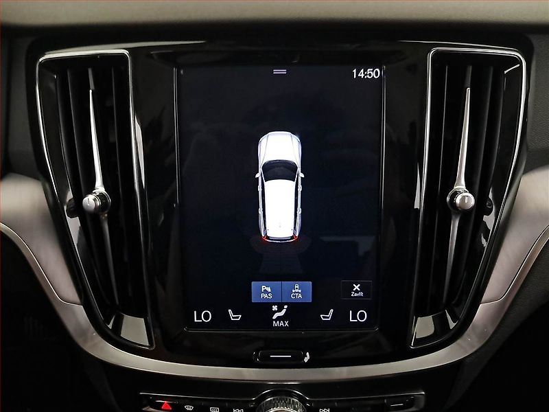 Volvo V60 (2019) D3 2.0, 4X4, Automat, Kůže - fotka 24 z 24