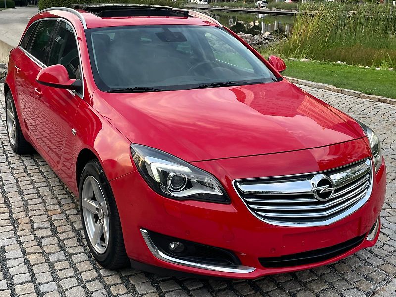 Opel Insignia 2.0CDT 4x4 AUT KAMERA SERVISKA - fotka 7 z 45