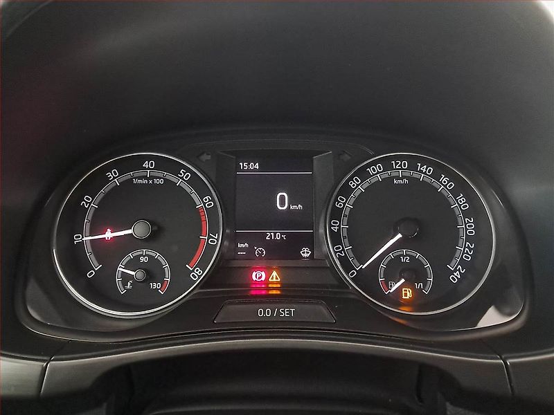 Škoda Fabia (2019) 1.0 TSI, ČR,1.maj, Tempomat - fotka 11 z 19