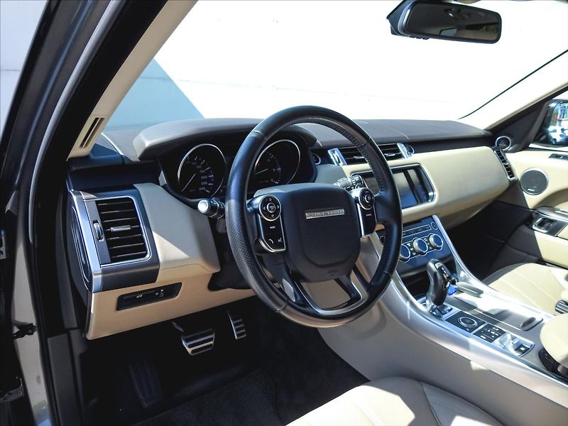 Land Rover Range Rover Sport 4,4 HSE SDV8 1. MAJITEL ČR - fotka 13 z 36